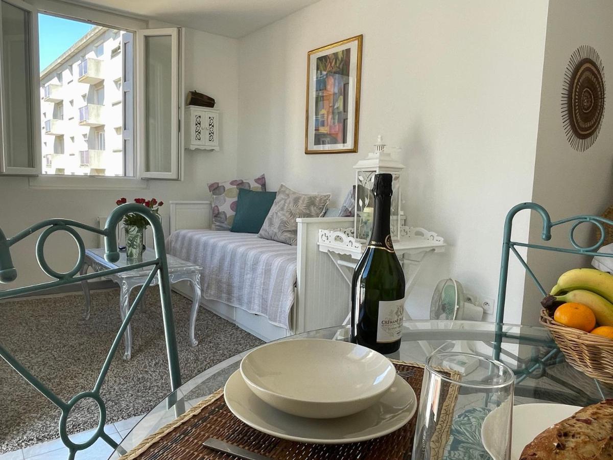 Centre Carcassonne Apartment With Private Sunny Terrace Eksteriør billede